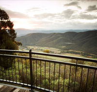 Pizzini's Vineyard Guesthouse - Broome Tourism