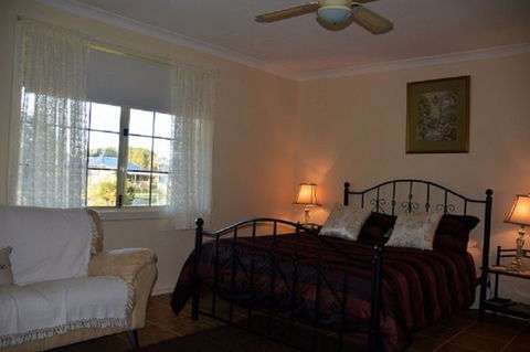 Sandy Lake Farm Stay Accommodation Gingin WA - Broome Tourism 4