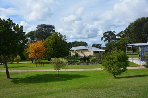 Sandy Lake Farm Stay Accommodation Gingin WA - Broome Tourism 9