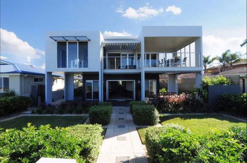 Aqua Leaf Apartment - Broome Tourism 2