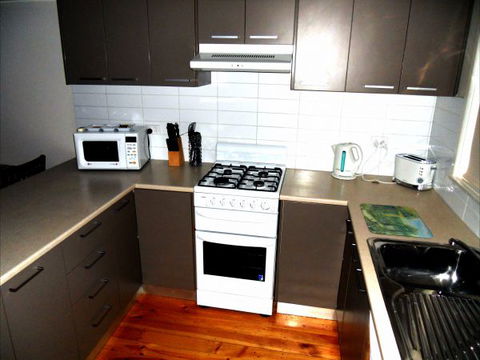Shamore Apartments - Walnut - Broome Tourism 6