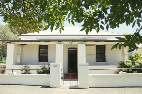 Hill Street Serviced Apartments - Broome Tourism 0