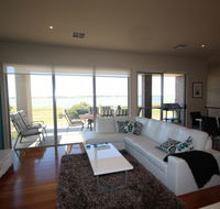 LJ Hooker Goolwa Holiday Rentals - 42 Underwood Avenue Goolwa Beach - Broome Tourism
