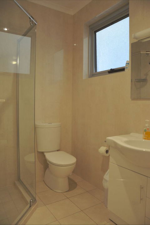 Port Lincoln City Apartment - Broome Tourism 5
