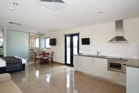 Tanunda Hotel And Apartments - Broome Tourism 6
