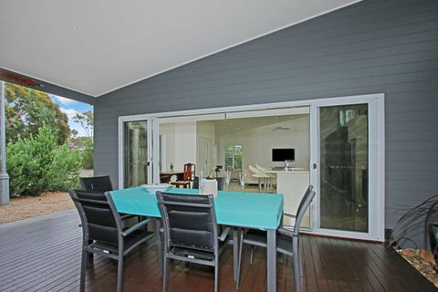 Poolside - Broome Tourism 5