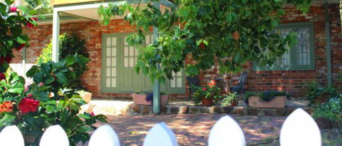 Kalamunda Carriages And Three Gums Cottage - Broome Tourism 0