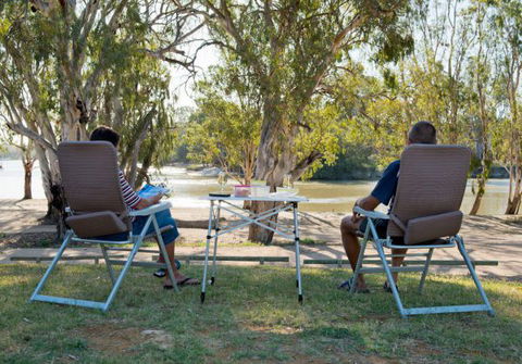 Loxton Riverfront Holiday Park - Broome Tourism 0