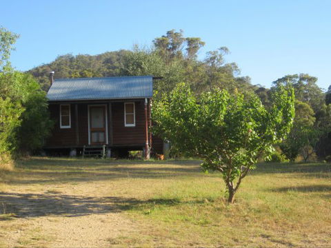 Peach Tree Cabin - Broome Tourism 0