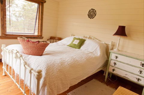 Peach Tree Cabin - Broome Tourism 3