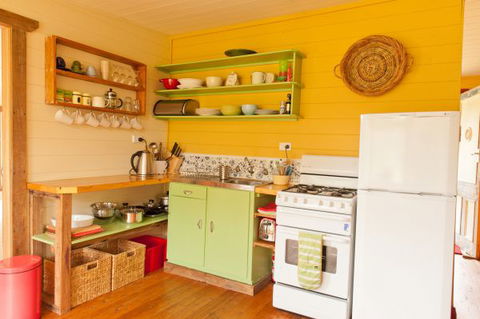 Peach Tree Cabin - Broome Tourism 4
