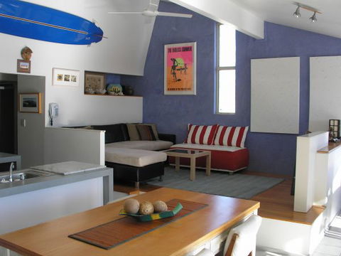 Boomers Beach House - Broome Tourism 0