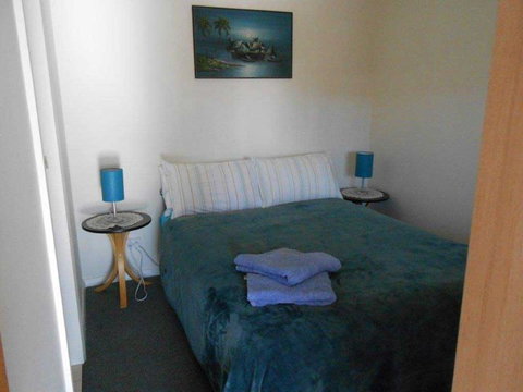 Tidelines Of Bicheno - Broome Tourism 0
