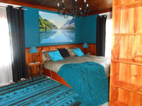 Tidelines Of Bicheno - Broome Tourism 2