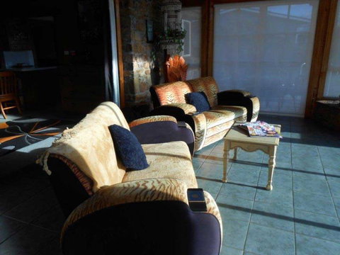 Tidelines Of Bicheno - Broome Tourism 3