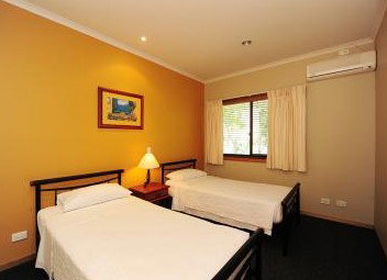 Portside Executive Apartments - Broome Tourism 0