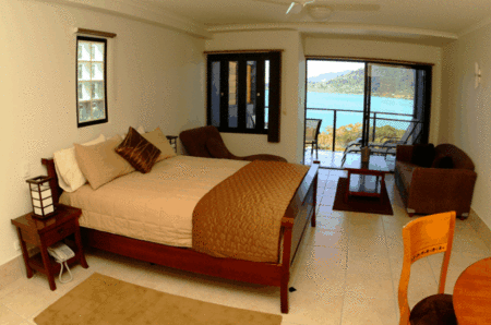 Waterfront Whitsunday Retreat - Broome Tourism 5