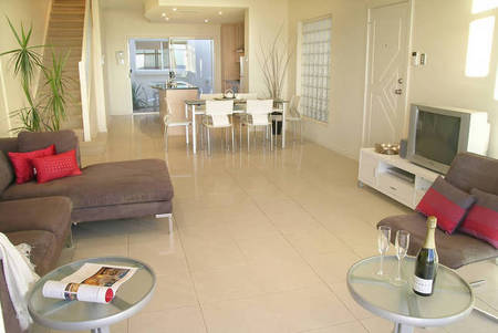 Adelaide Luxury Beach House - Broome Tourism 1