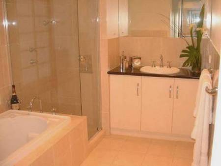 Adelaide Luxury Beach House - Broome Tourism 4