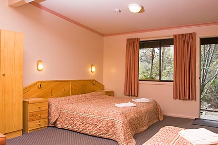 Ski Rider Hotel - Broome Tourism 1