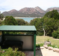 Coles Bay Waterfronters - Broome Tourism