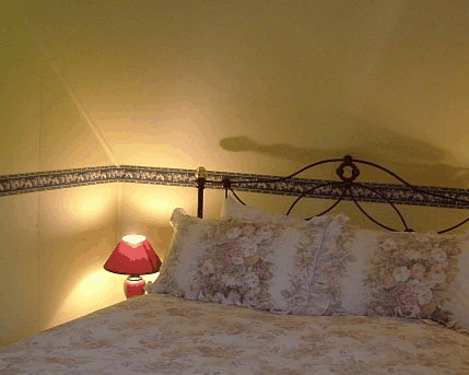 Hamilton Old School House Cottages - Broome Tourism