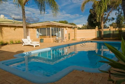 Albion Hotel - Broome Tourism 0
