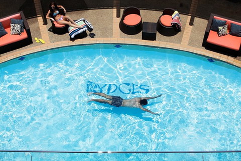 Rydges Gladstone - Broome Tourism 3