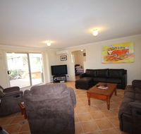 LJ Hooker Goolwa Holiday Rentals - 12 Willmett Road Goolwa Beach - Broome Tourism