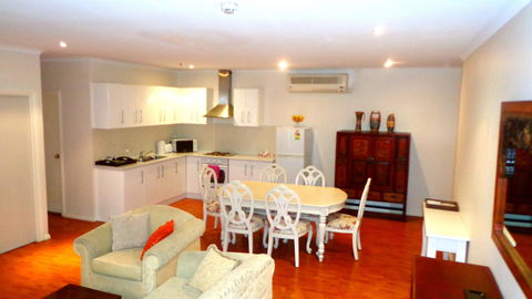 Regency Apartments - Broome Tourism 4