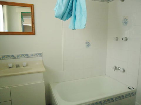 Seabreeze At Currarong - Broome Tourism 3
