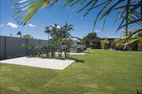The Palms Hervey Bay - Broome Tourism 6