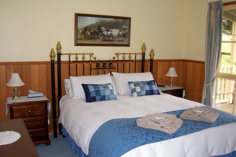 Sunflower Cottage - Broome Tourism 0