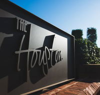 The Houston Wagga - Broome Tourism