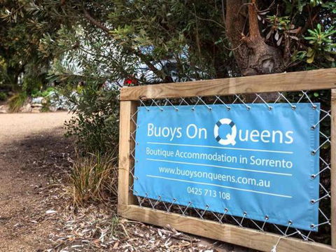 Buoys On Queens - Broome Tourism 8
