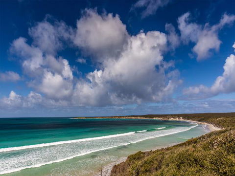 Serenity Cottage - Broome Tourism 3