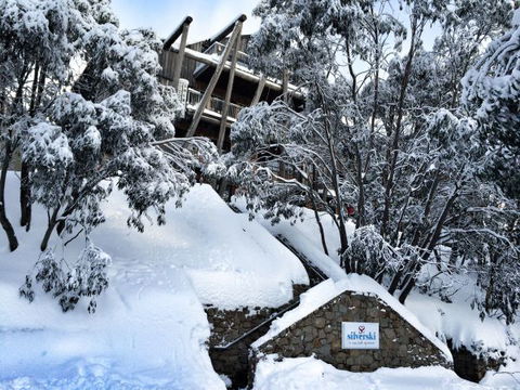 Silverski Falls Creek - Broome Tourism 0