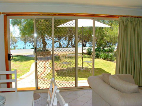17 QED Lakehouse - Broome Tourism 5
