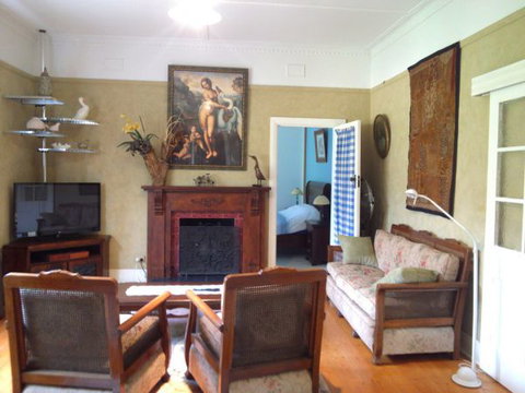 Berri Bed And Breakfast - Broome Tourism 3