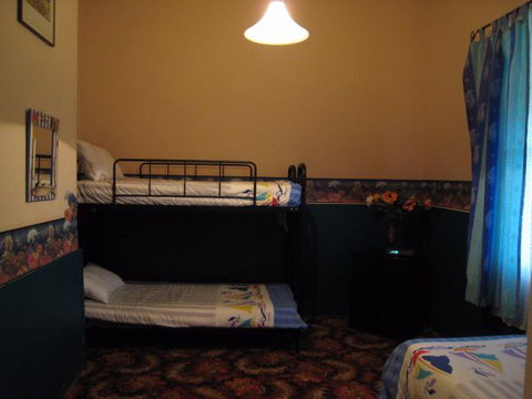 Kingfisher Lodge Edithburgh - Broome Tourism 3