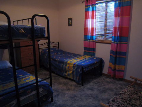 Kingfisher Lodge Edithburgh - Broome Tourism 4
