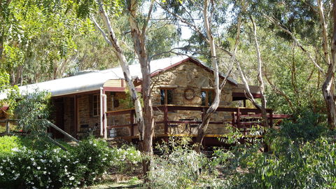 1860 Wine Country Cottages - Broome Tourism 0