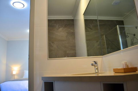 Mansfield Apartments - Broome Tourism 4