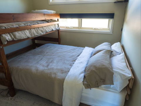 Alice's Palace Ocean Grove - Broome Tourism 7