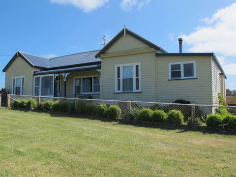 Beth's Cottage Roaring 40s - Broome Tourism 0
