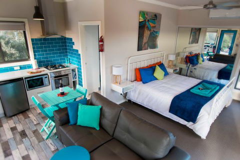 Coorong Cabins - Broome Tourism 2
