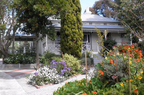 Fairbank House - Broome Tourism 0