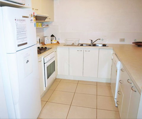 Hyams Beach Holiday Apartment - Broome Tourism 6