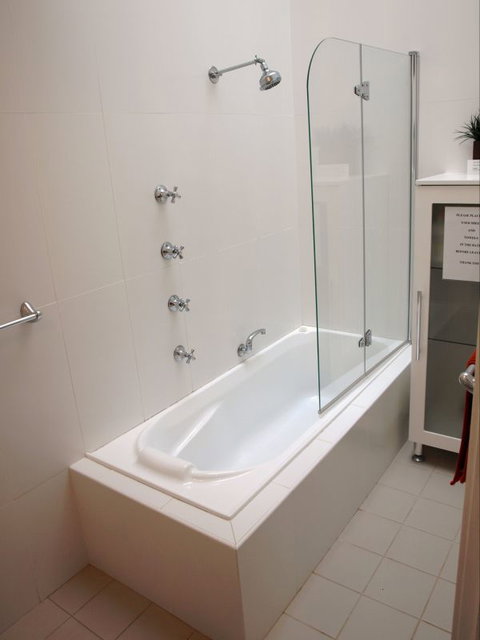 Hyams Beach Holiday Apartment - Broome Tourism 7