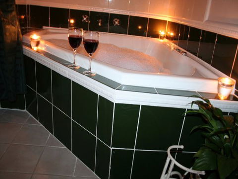 Lotus Lodges: Hush Cottage & Charmed Cabin - Broome Tourism 1